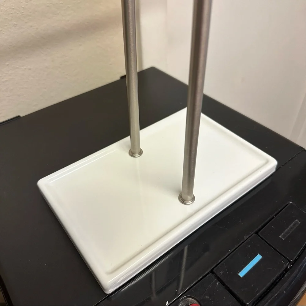 Double-T Hand Towel and Accessories T-Shape Stand